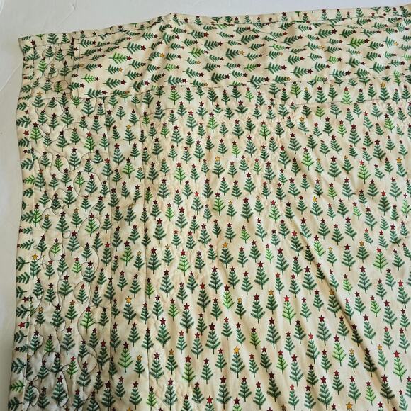 Quilted Santa Christmas Hanging Holiday Quilt - Picture 11 of 12